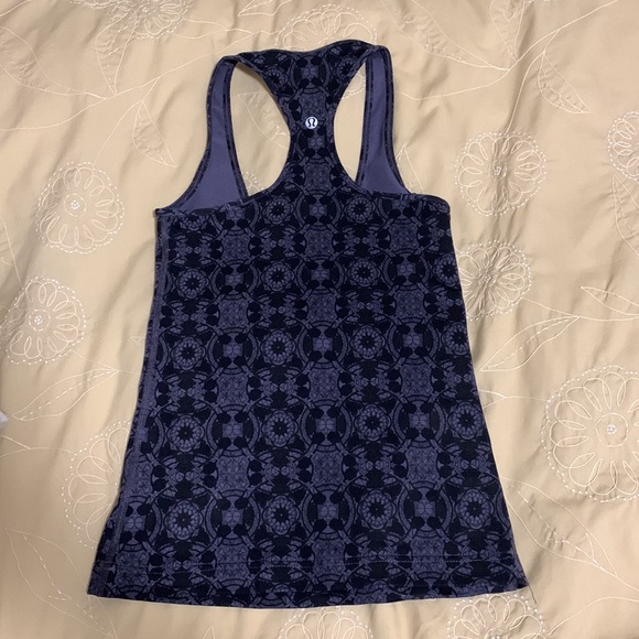 Lululemon tank top in excellent condition. - Picture 2 of 3